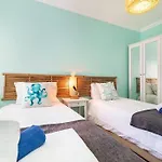 New Flat With View - 3 Min To Sea In * Luz