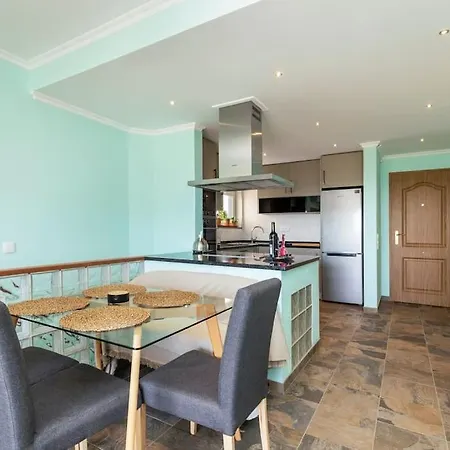 New Flat With View - 3 Min To Sea In Daire