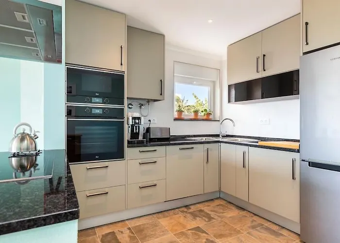 New Flat With View - 3 Min To Sea In Apartment *