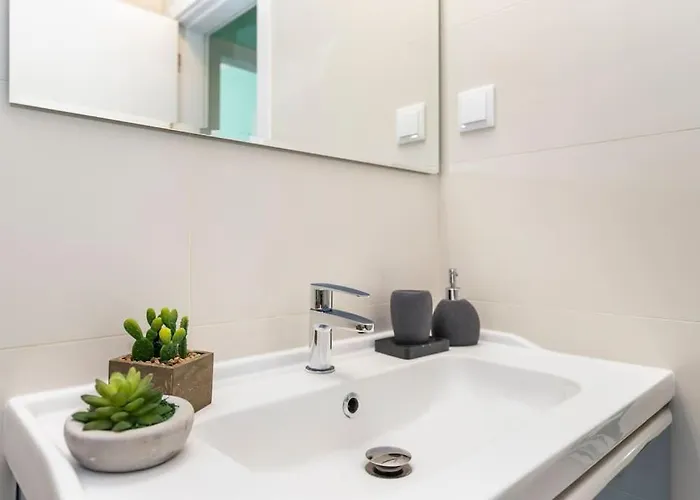 New Flat With View - 3 Min To Sea In *